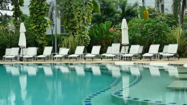 piscine à l'hôtel