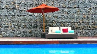 Otelde yüzme havuzu