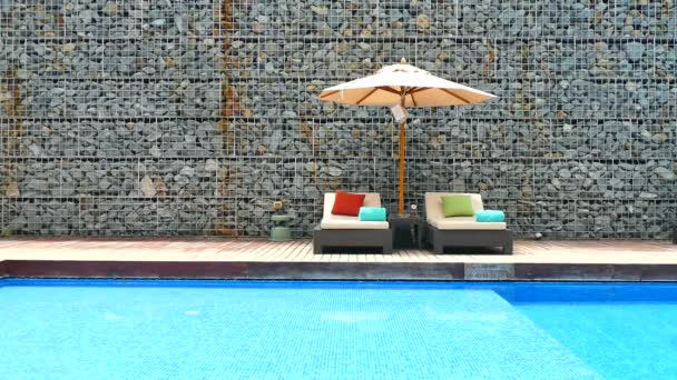 piscine à l'hôtel