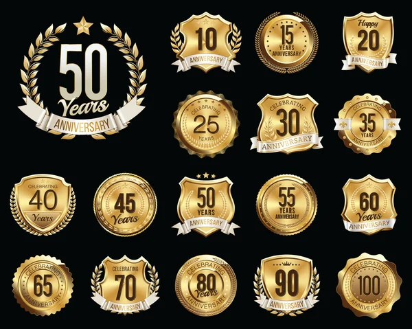 Set de Placas de Aniversario de Oro. Conjunto de Signos de Aniversario de Oro . — Archivo Imágenes Vectoriales