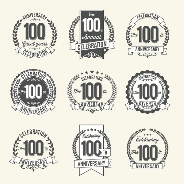 Set Vintage verjaardag Badges 100e jaarviering. Zwart-wit. — Stockvector