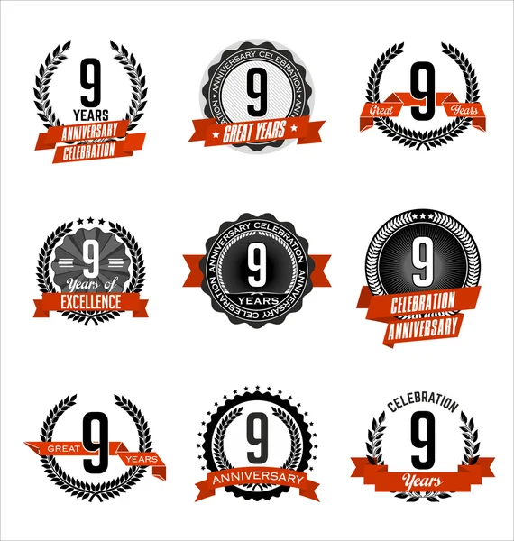 Vintage Aniversario Insignias Negro y Rojo Noveno Año de Celebración — Vector de stock