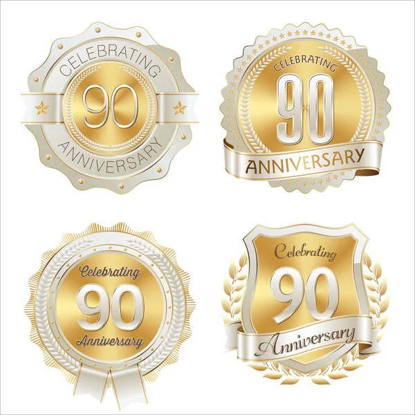 Emblemas de aniversário de ouro e branco Celebração dos 90 anos —  Vetores de Stock