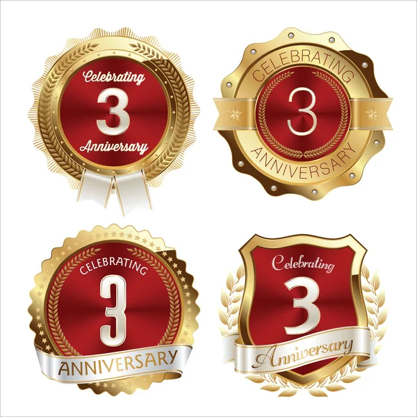 Distintivos de aniversário de ouro e vermelho 3 anos Celebração —  Vetores de Stock