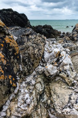 Brittany 'nin Fransa' daki resmi, granit, deniz, kara