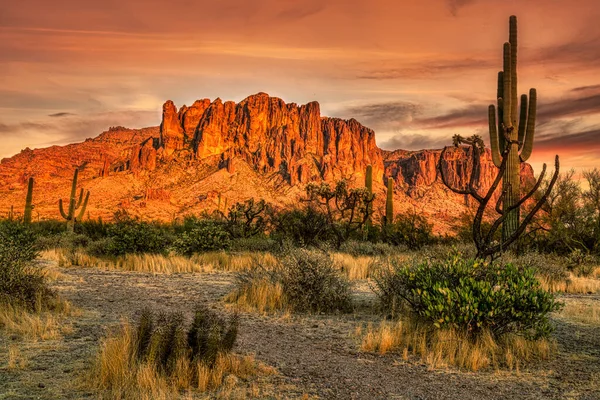 Der Berg Des Aberglaubens Der Sonora Wüste Bei Phoenix Arizona — Stockfoto