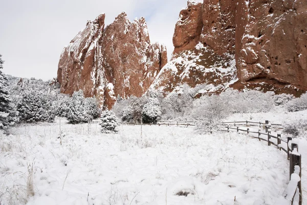 Neve no Jardim dos Deuses — Fotografia de Stock