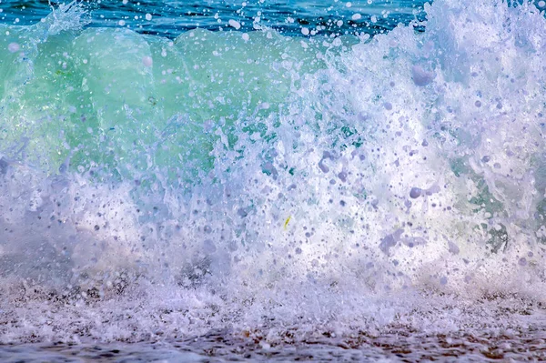 Salpicadura Olas Mar Cerca Olas Agua Belleza Spray —  Fotos de Stock