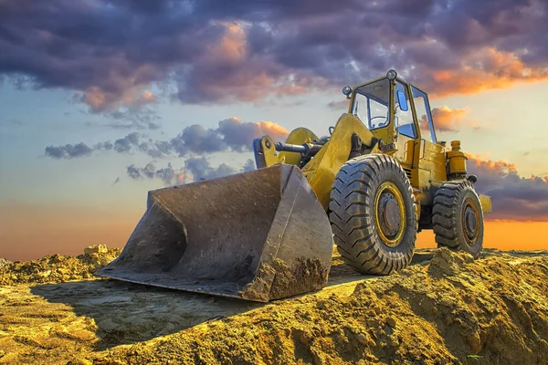 Stopping Yellow Excavator Beautiful Sunset — Stock Photo, Image
