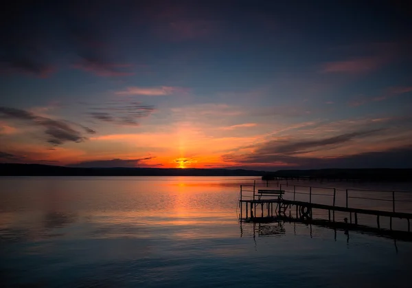 Sunset on the lake — Stock Photo, Image