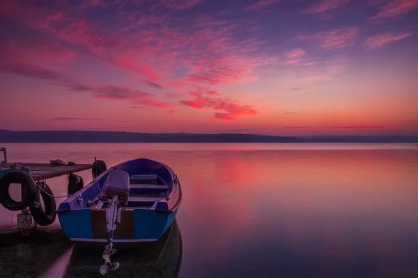 After sunset on the lake — Stock Photo, Image