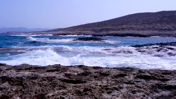 Sea waves .Mitakas. Greece. Milos island. — Stock Video
