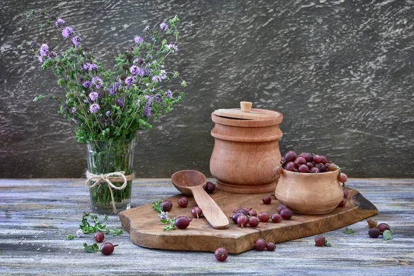 Still Life County Style Bektaşi Üzümü Ahşap Bir Masada Taze — Stok fotoğraf