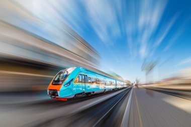 Hareket Bulanıklığı ile yüksek hızlı tren.