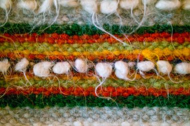 Geleneksel Ukrayna Karpat Dağları bölgesi yünlü kumaş dokuma.