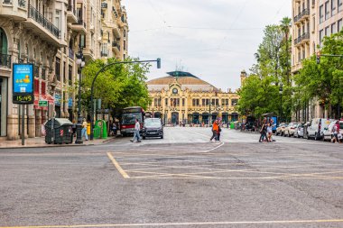 VALENCIA, İSPA - Haziran 2019: Yaz gününde Valencia sokakları.