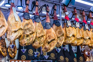 VALENCIA, İSPA - Haziran 2019: The Valencian Mercado Central 'da Hamon.