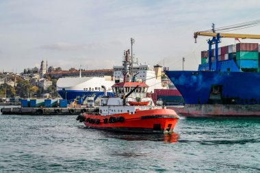 Istanbul yangın tekne