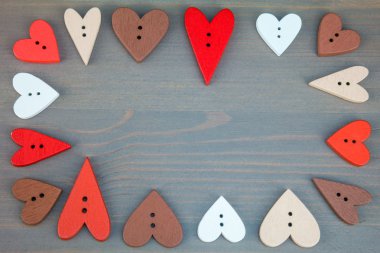 Kupa Gri ahşap zemin üzerine.