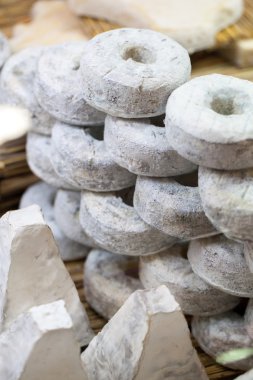 Özel keçi peyniri görüntülemek couronne lochoise peynir ile