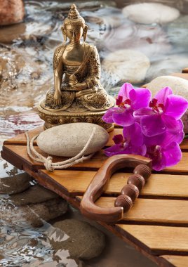 Pedikür gevşeme ponza taşı ile masaj