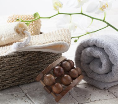 pul pul dökülme spa'da masajla