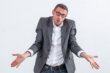 cahiliye için özür dileyen şaşkın işadamı için kurumsal inkar