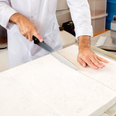 yenilebilir pirinç kağıttan yapılmış el yapımı nuga kesme