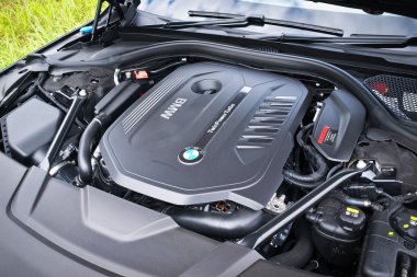 Hong Kong, Çin 4 Ocak 2016 : Bmw 740li 2016 Test Sürüşü Günü 4 Ocak 2016 Hong Kong'da.