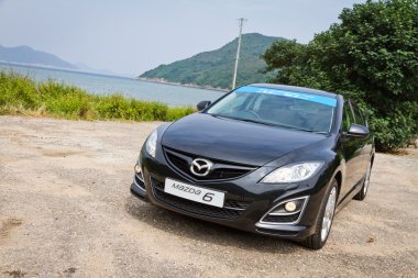 Hong Kong, Çin 25 Eylül 2012: Mazda6 sedan test sürüşü 25 Eylül 2012 tarihinde Hong Kong.