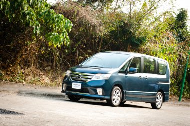 Nissan Serena karayolu Star