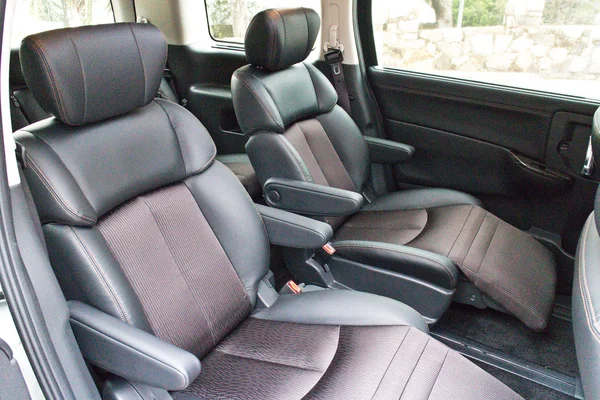 Nissan Elgrand 2014 Japón Modelo — Foto de Stock