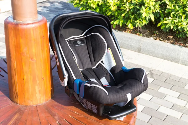 Mercedes-Benz Baby Seat — Zdjęcie stockowe