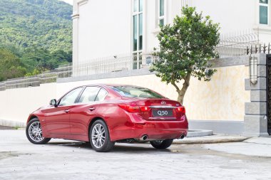 Infiniti Q50 2.0T Test sürüşüne 13 Mayıs 2014 Hong Kong.