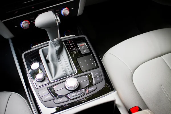 Audi A6 híbrido 2014 — Fotografia de Stock