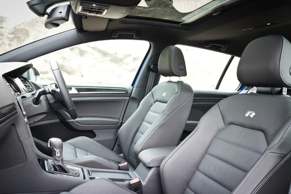 Interior do Volkswagen Golf R — Fotografia de Stock