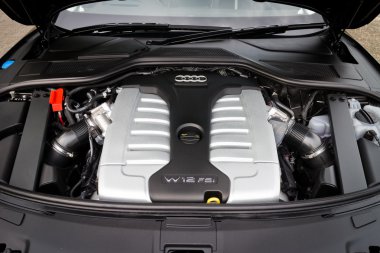 Audi A8l W12 2014 motoru