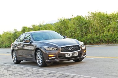 Infiniti Q50s 2014 test sürüşü