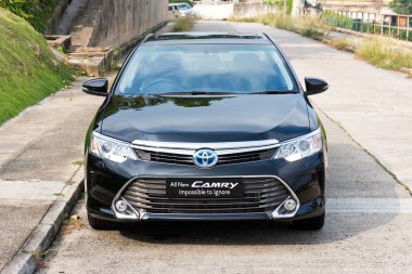 Toyota Camry Hybrid 2014 test Drive
