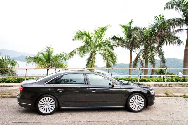 Audi A8L W12 2014 prueba de conducción —  Fotos de Stock