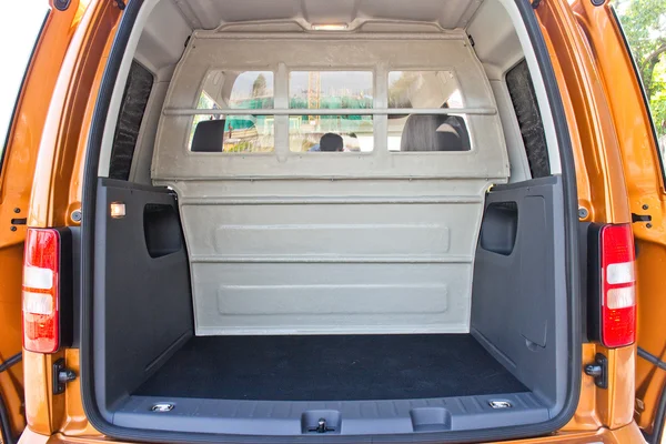 Volkswagen caddy 2014 Kofferraum — Stockfoto