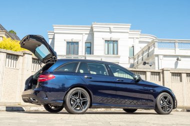Hong Kong, Çin 27 Ekim 2020: Mercedes-Benz C-Sınıfı 2020 Test Sürüşü Günü 27 Ekim 2020, Hong Kong.