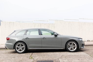 Hong Kong, Çin 24 Kasım 2020: Audi A4 Avant 2020 Test Sürüşü 24 Kasım 2020.