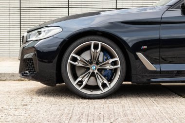Hong Kong, Çin 25 Mart 2021: BMW 5 M550i xDrive Test Günü 25 Mart 2021.