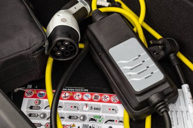 Hong Kong, Çin 1 Haziran 2021: MINI ELECTRIC Şarj Kablosu Haziran 12021, Hong Kong.