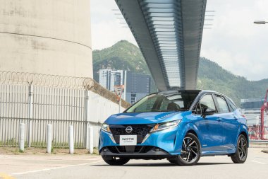 Hong Kong, Çin 8 Haziran 2021 Nissan Note 8 Haziran 2021 'de Hong Kong' da yapılan test sürüşü.