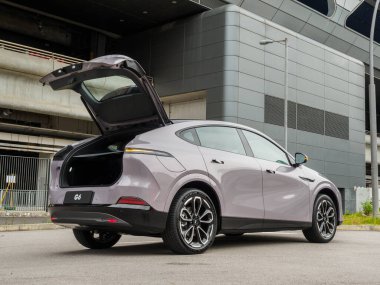 Hong Kong, Çin 8 Ekim 2025 XPENG G6 Test Sürüşü 8 Ekim 2025, Hong Kong