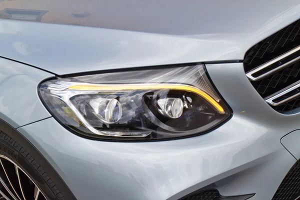Новый внедорожник Mercedes-Benz GLC 2015 года выпуска — стоковое фото