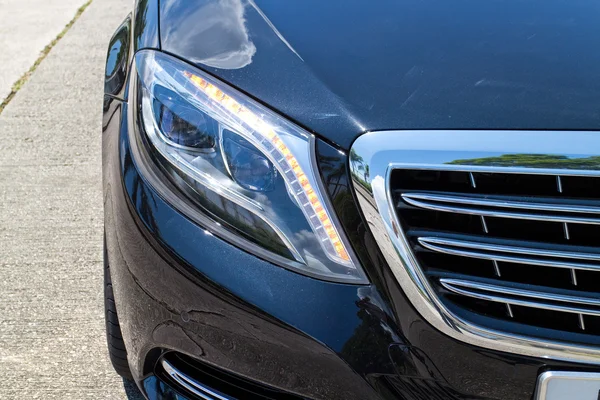 Mercedes-Maybach S 500 2015 Head Light — Stock Photo, Image