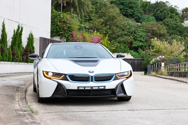 BMW i8 2014 test drive — Stok Foto